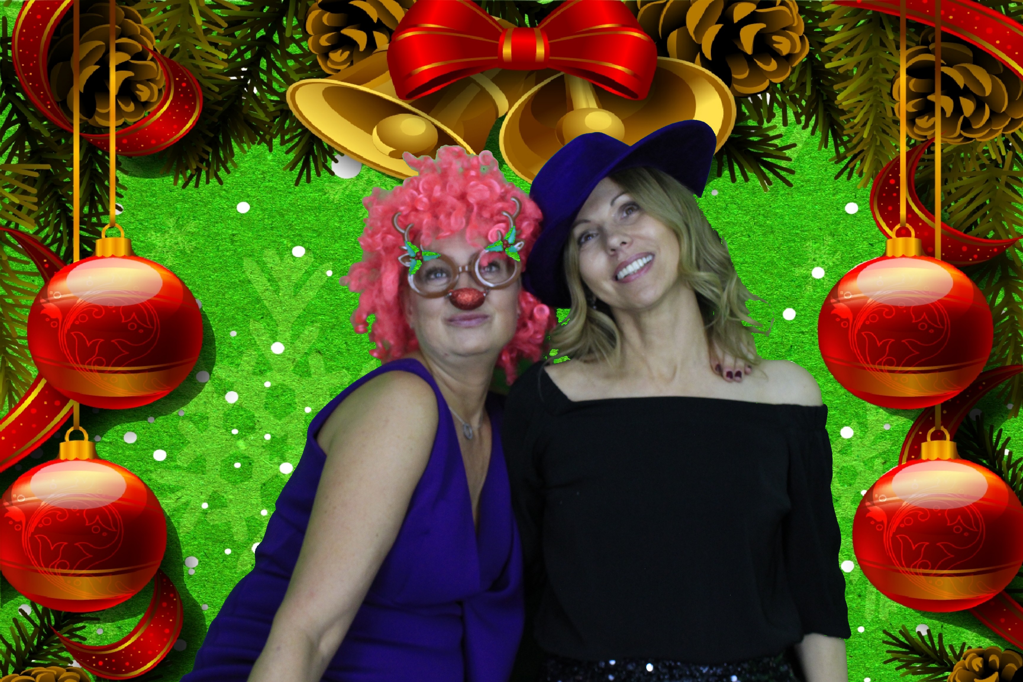 Silvermere Christmas Party  | View more photos from the event at gallery.myphotoboothexperience.co.uk/u/MyPhotoBoothExperienceLtd/Silvermere-Christmas-Party-1